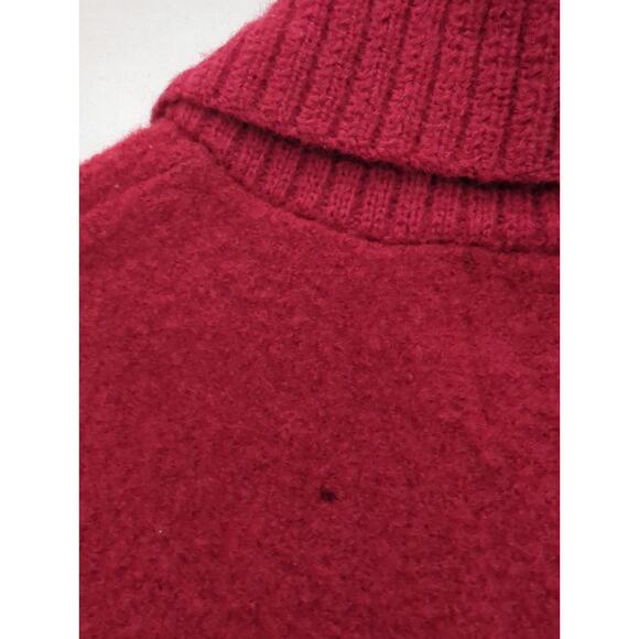 Woolrich 100% Wool Dark Red Embroidered Sweater Vest One Button Size M tiny flaw - Picture 8 of 8